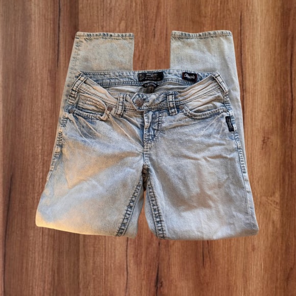 Silver Tuesday Capris - Picture 5 of 5